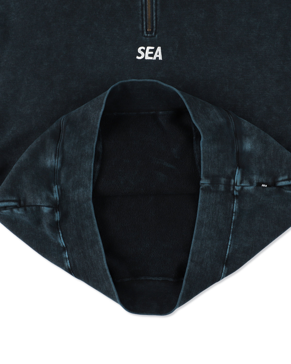AGED ESSENTIAL HALF ZIP SWEATSHIRTS