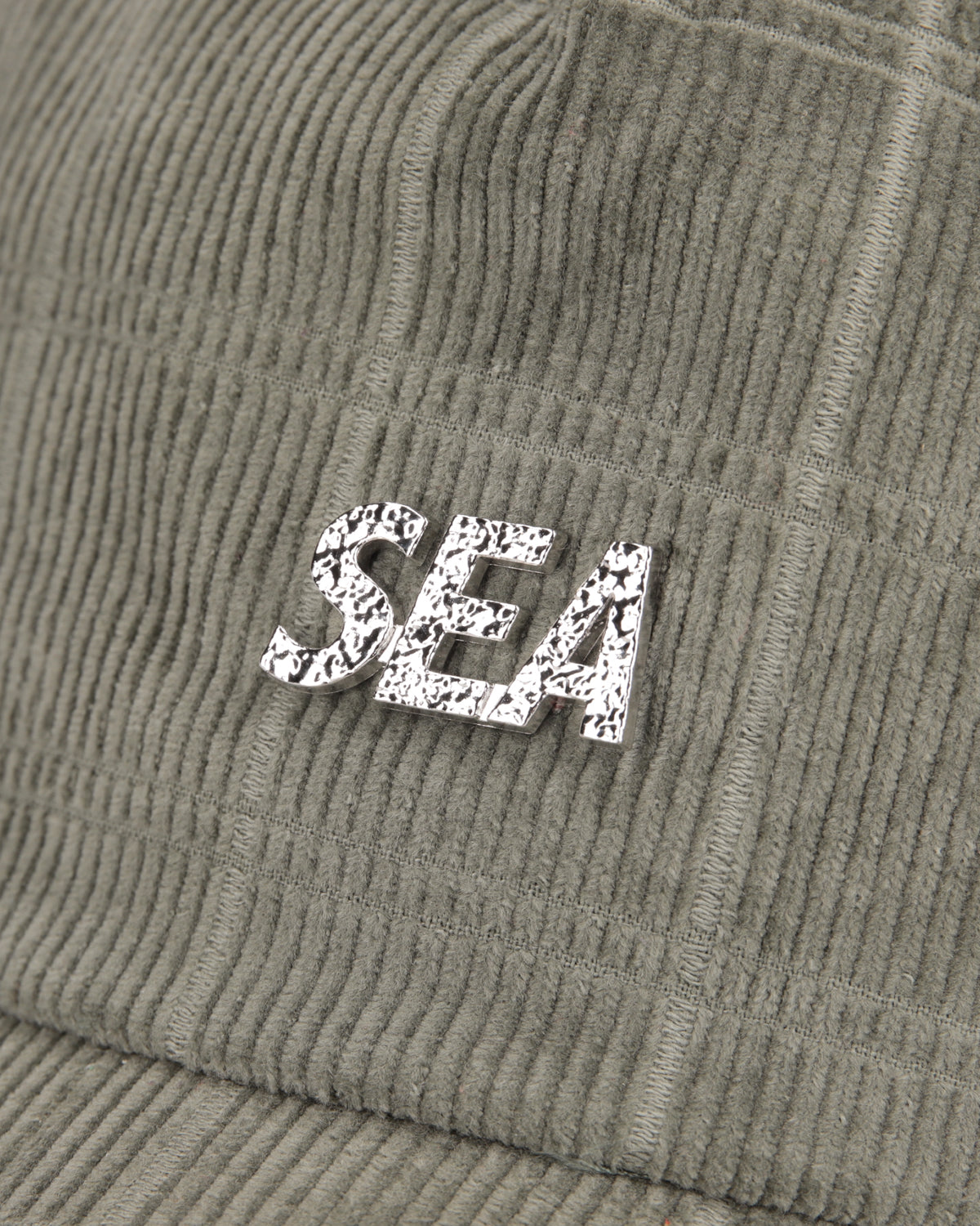 CORDUROY METAL LOGO CAP