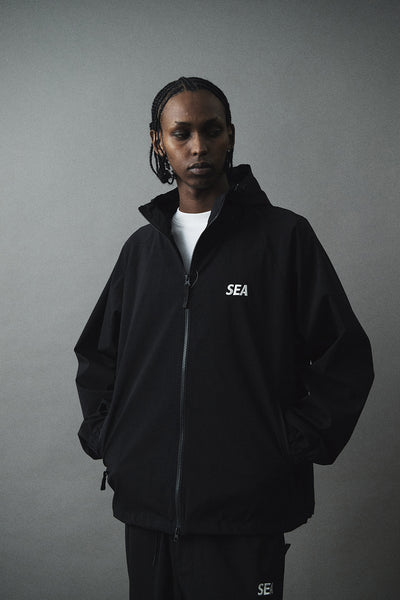 STRETCH NYLON JACKET