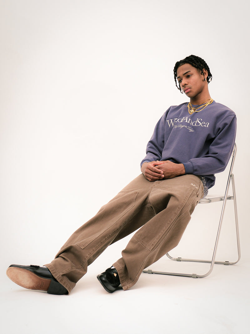 FROSTING LOGO CREWNECK SWEATSHIRT