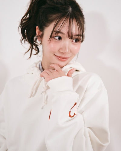 HEART LOGO HOODED SWEATSHIRT