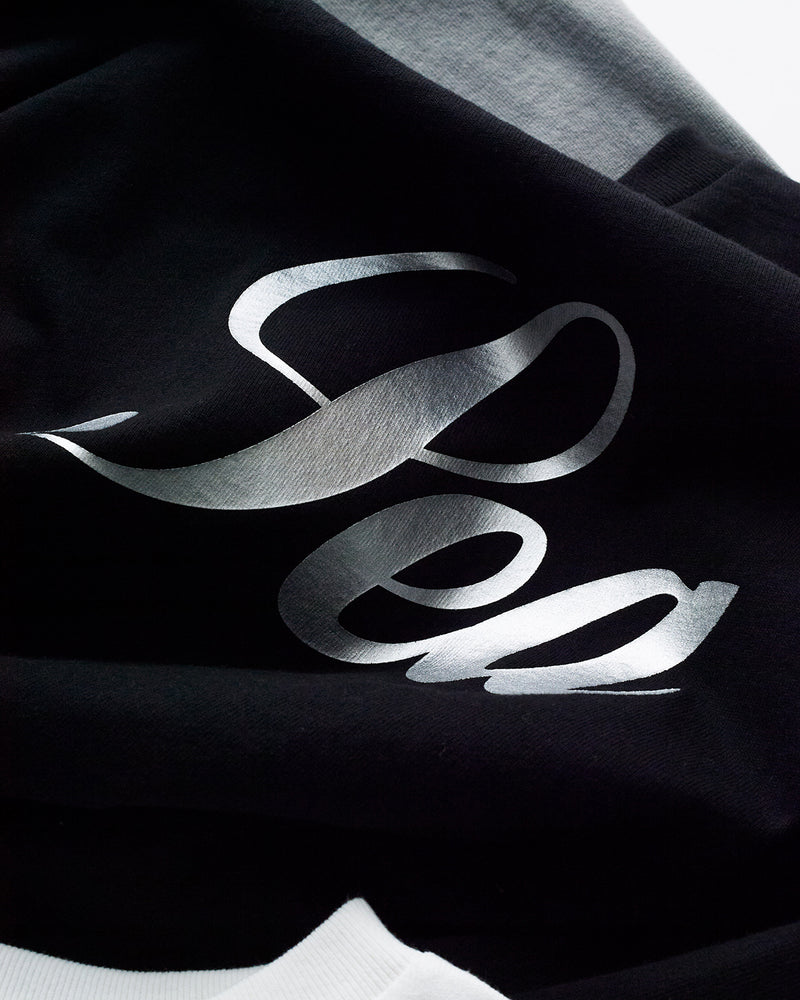 SCRIPT SEA L/S TEE