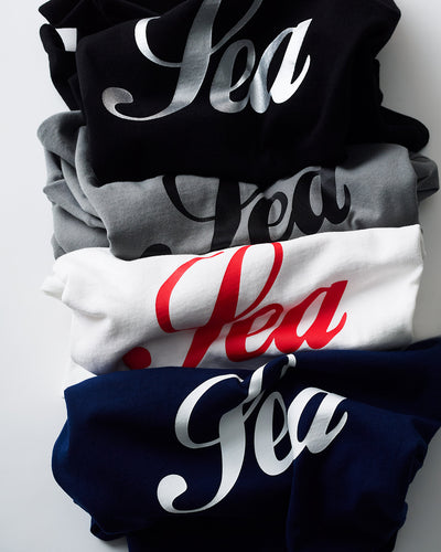 SCRIPT SEA L/S TEE