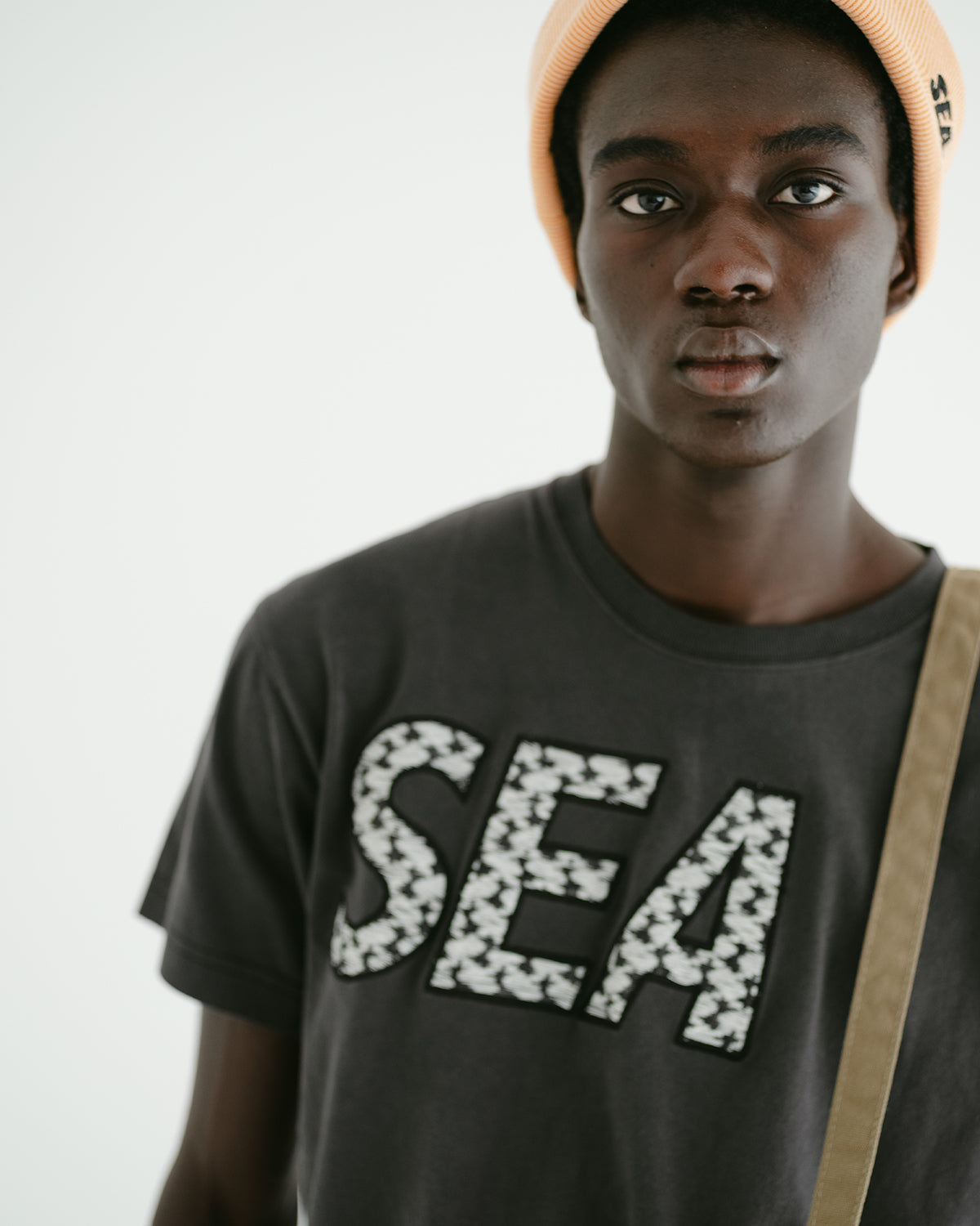 PIGMENT PATCH S/S TEE