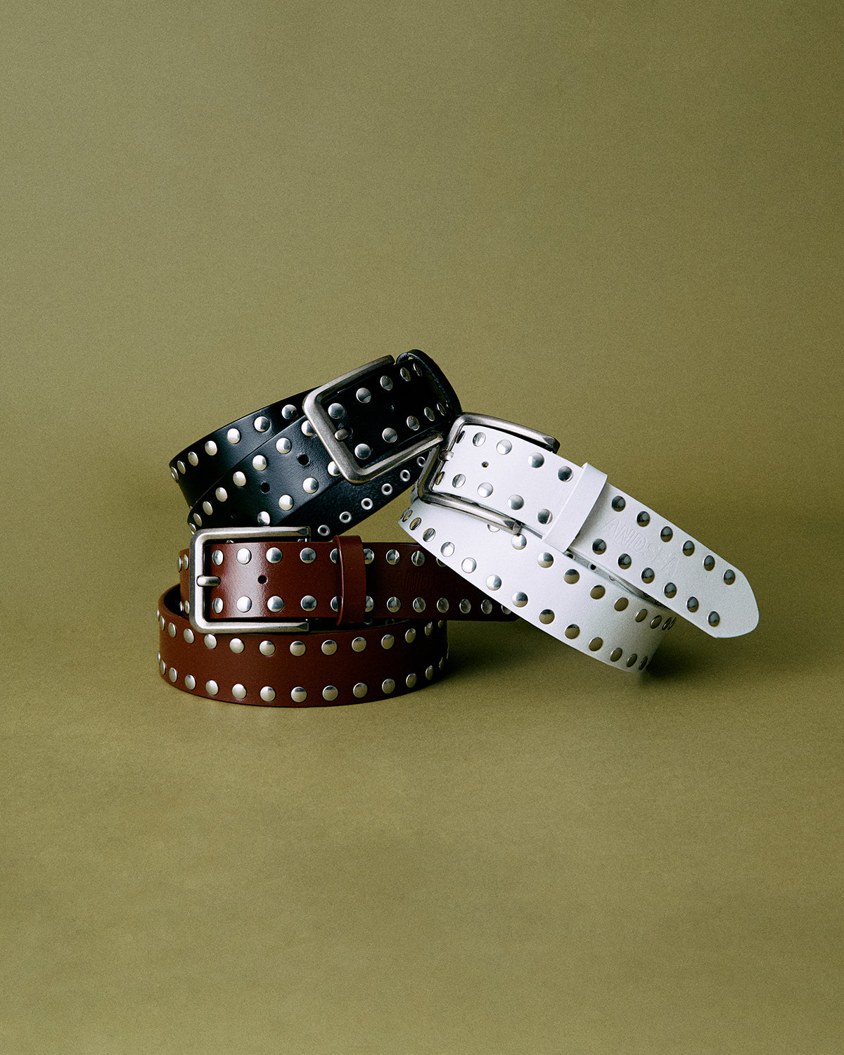 STUDS LEATHER BELT
