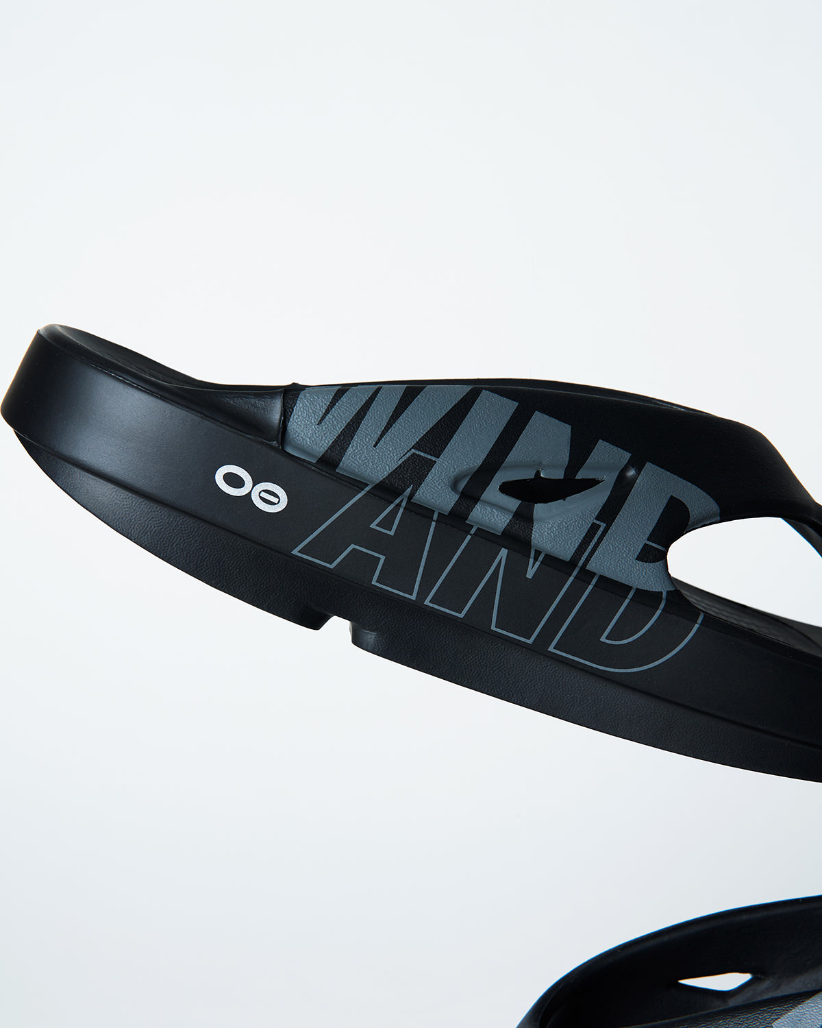 OOFOS × WIND AND SEA