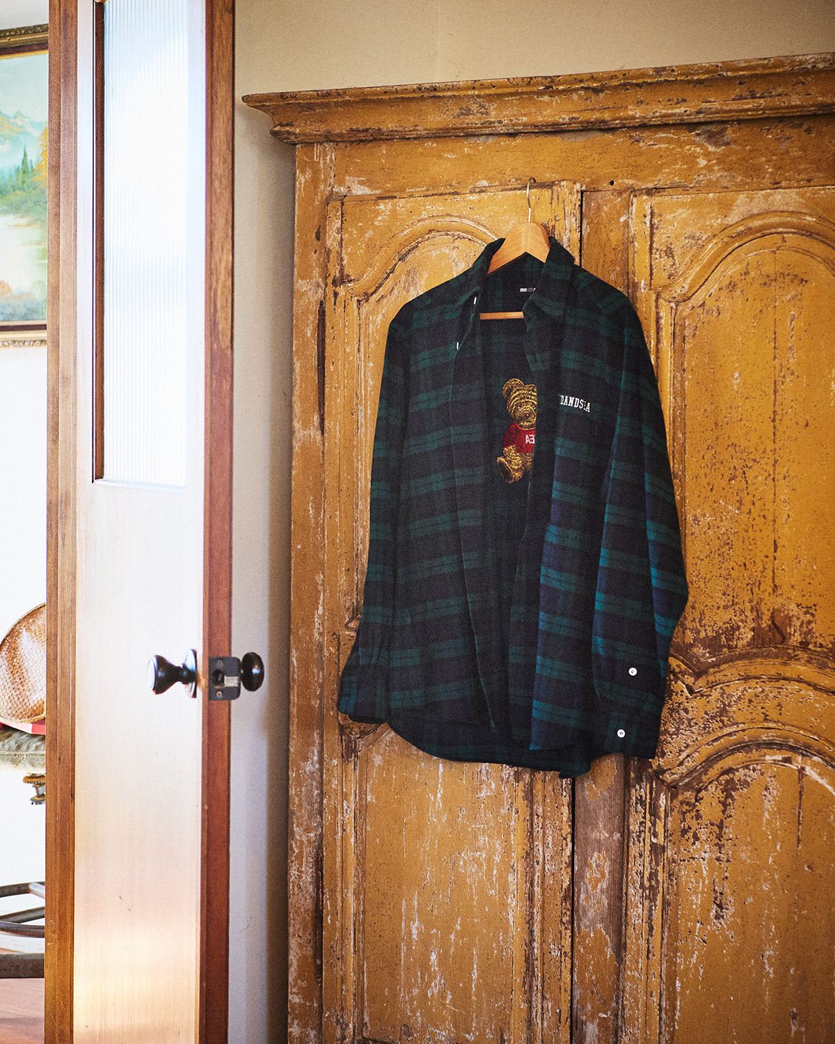 SEA BEAR BLACK WATCH SHIRT