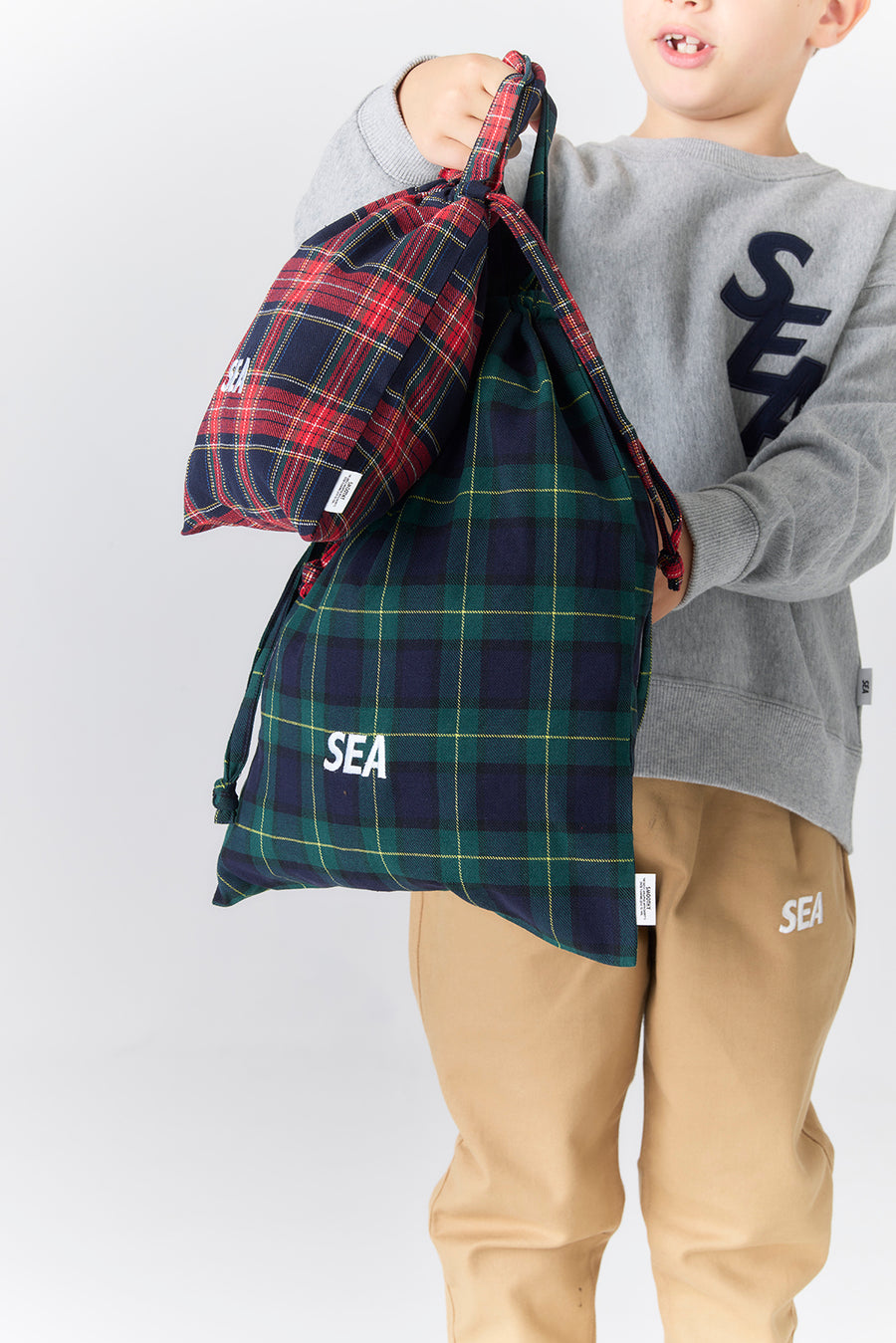 SMOOTHY x WDS PLAID DRAWSTRING BAG / GREEN_RED