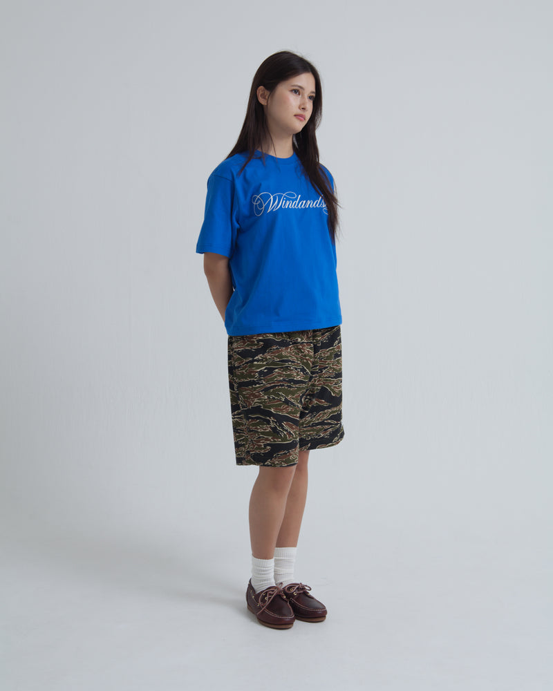 CALIGRAPHY EMBROIDERY TEE