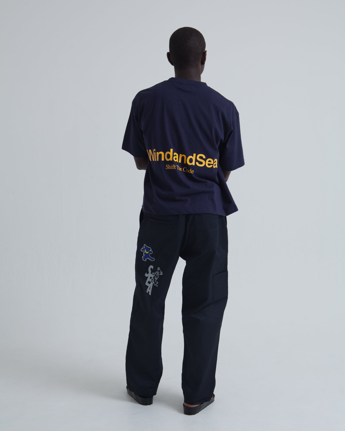 SHIFT THE CODE BASIC TEE