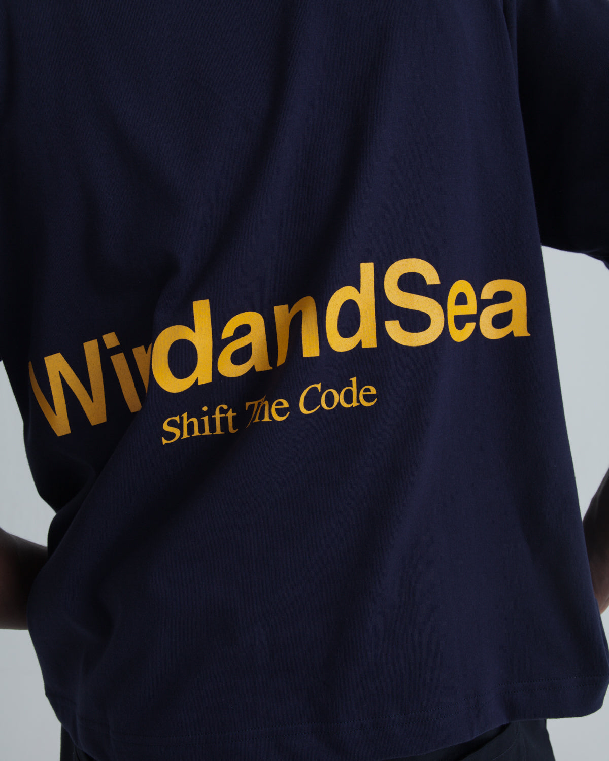 SHIFT THE CODE BASIC TEE