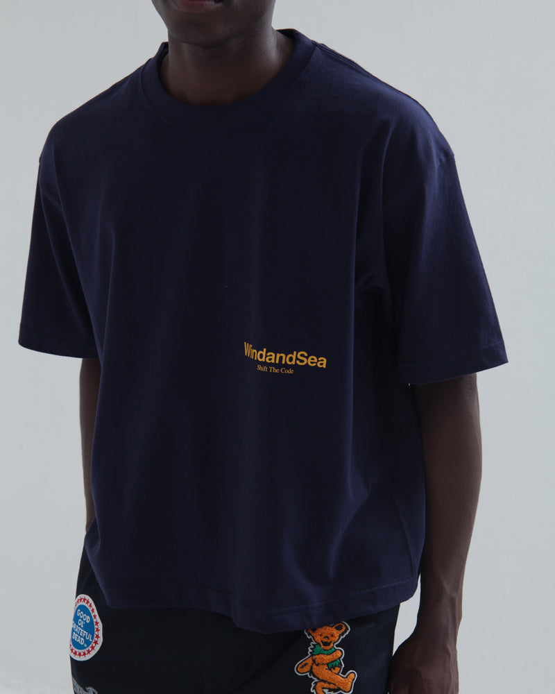 SHIFT THE CODE BASIC TEE