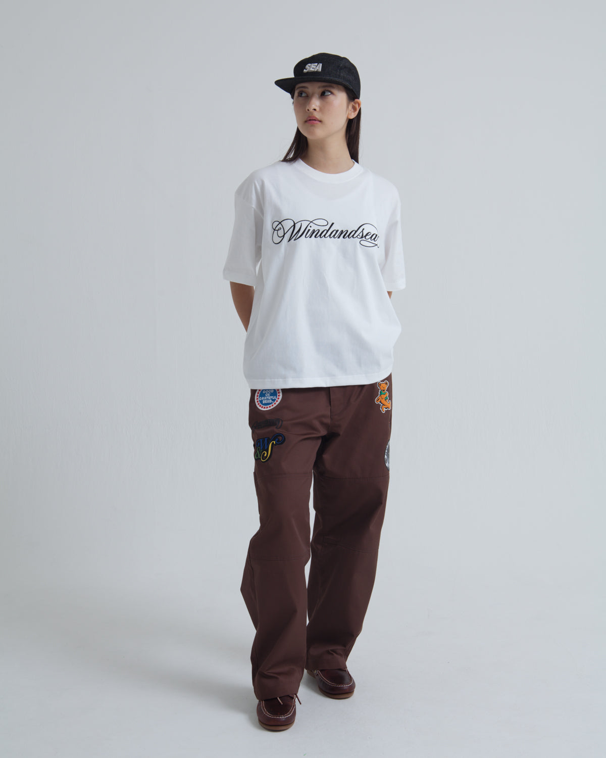CALIGRAPHY EMBROIDERY TEE
