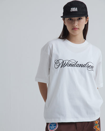 CALIGRAPHY EMBROIDERY TEE