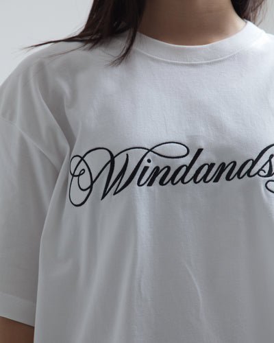 CALIGRAPHY EMBROIDERY TEE