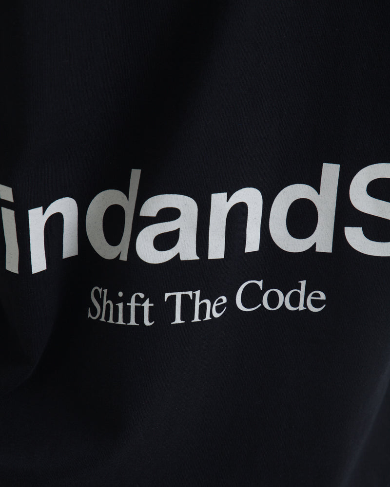 SHIFT THE CODE BASIC TEE