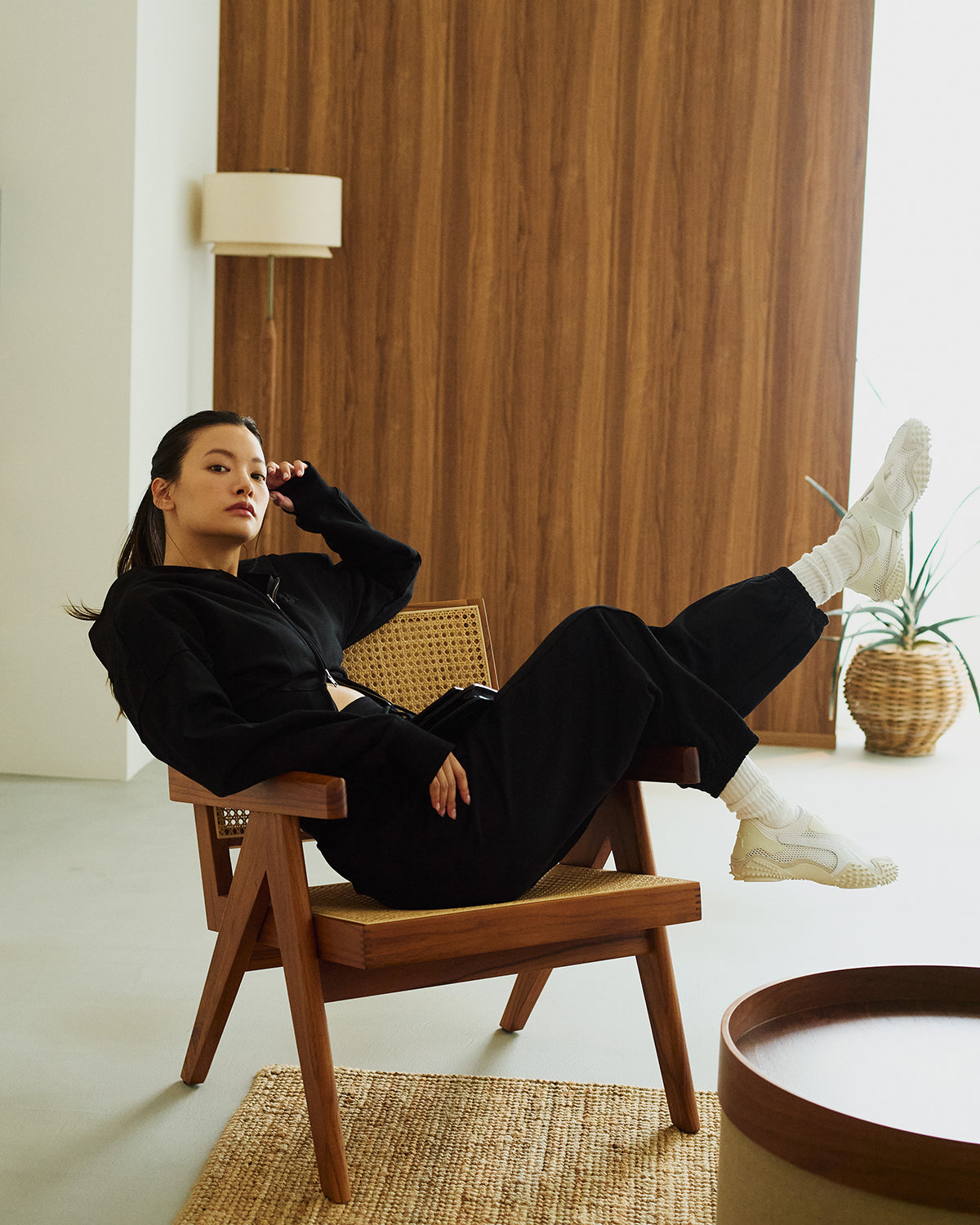 Cozy Zip Cropped Hooded Sweatshirt(Ladies)