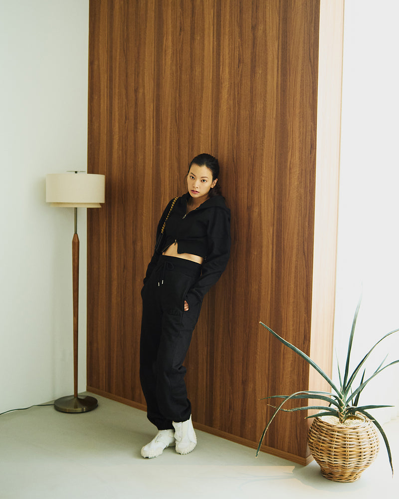 Cozy Zip Cropped Hooded Sweatshirt(Ladies)