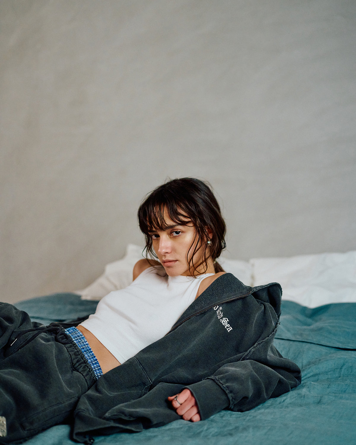 Damage Pigment Zip Up Sweatshirt