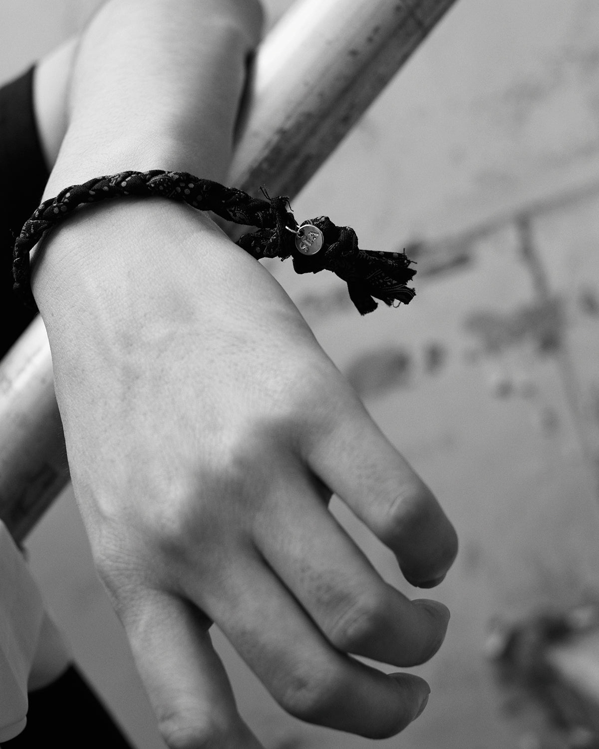 アクセサリー WIND AND SEA BLACK BANDANA BRACELET BLACK BANDANA BRACELET – WIND AND SEA