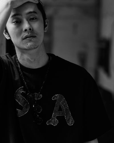 BLACK BANDANA LOGO TEE