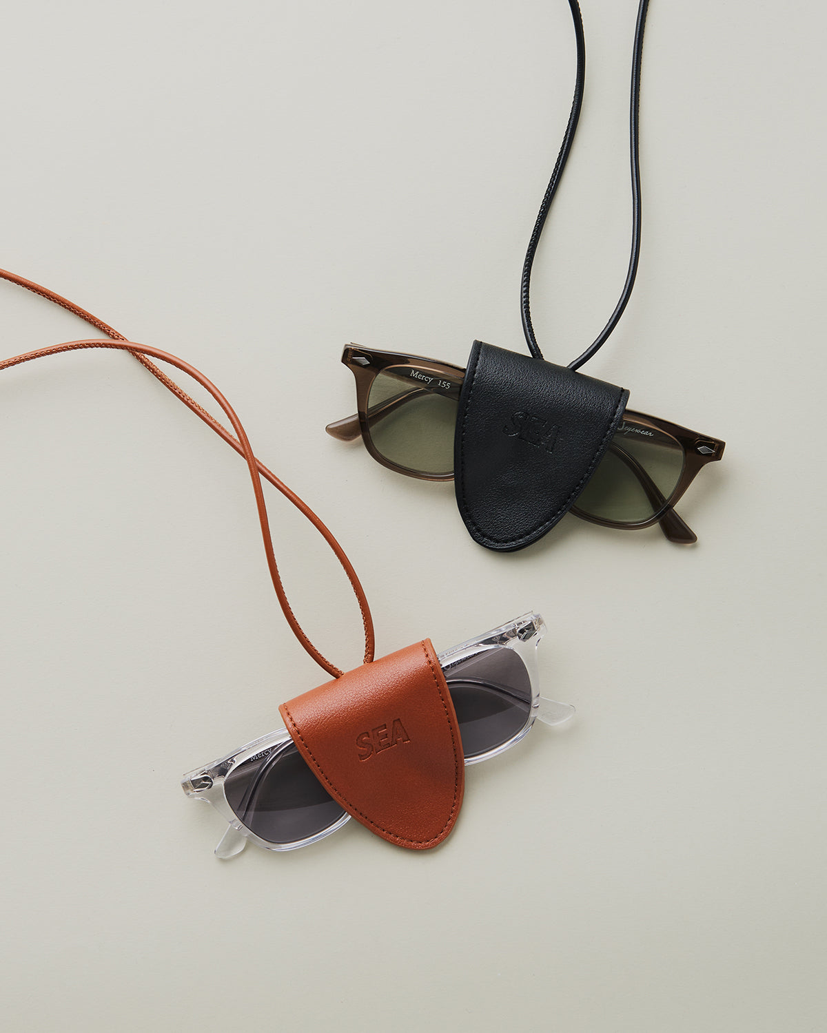 SEA GLASSES HOLDER NECKLACE