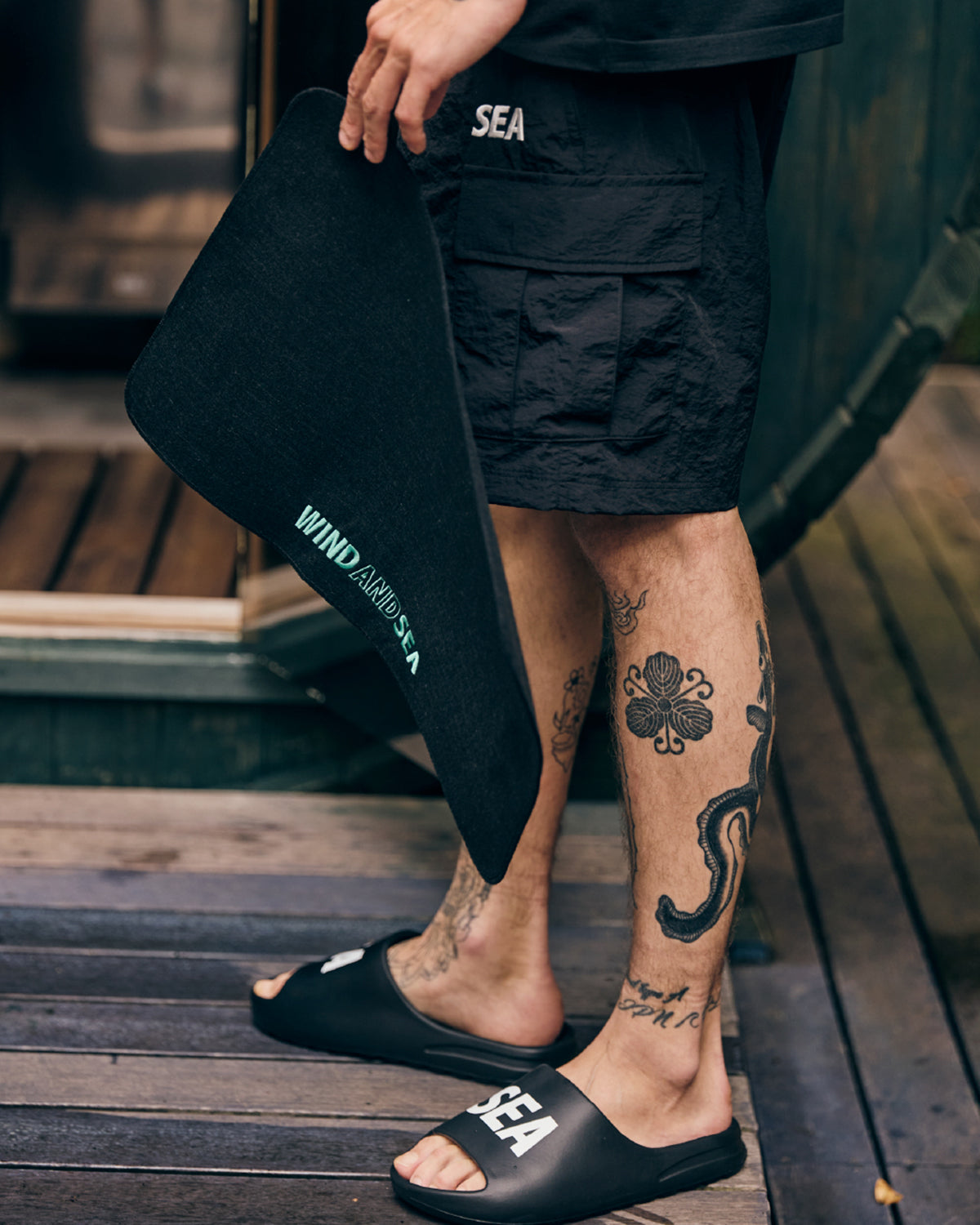 SEA LOGO SANDALS – WIND AND SEA