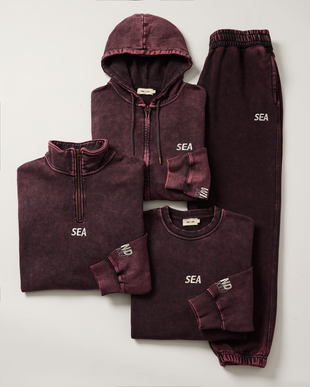 AGED ESSENTIAL CREW SWEATSHIRTS