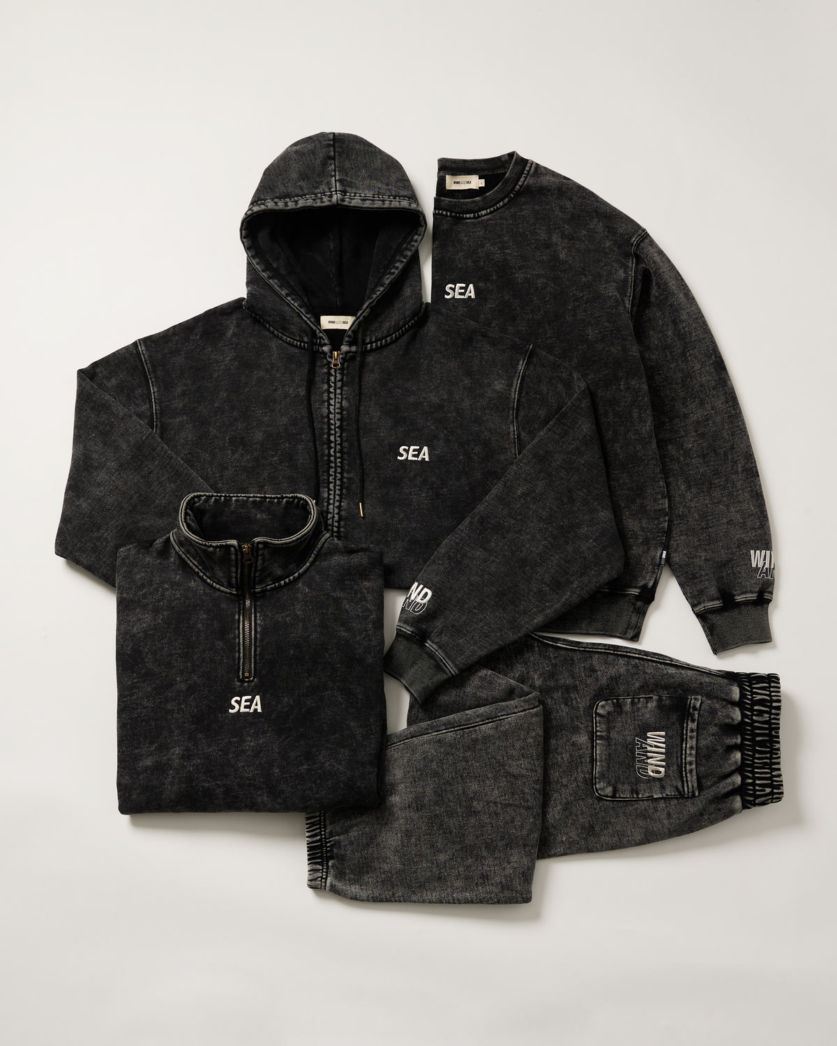 AGED ESSENTIAL CREW SWEATSHIRTS