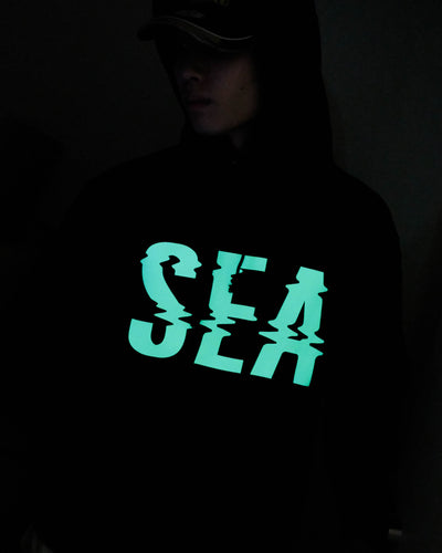 GLOW LOGO HOODED SWEATSHIRT