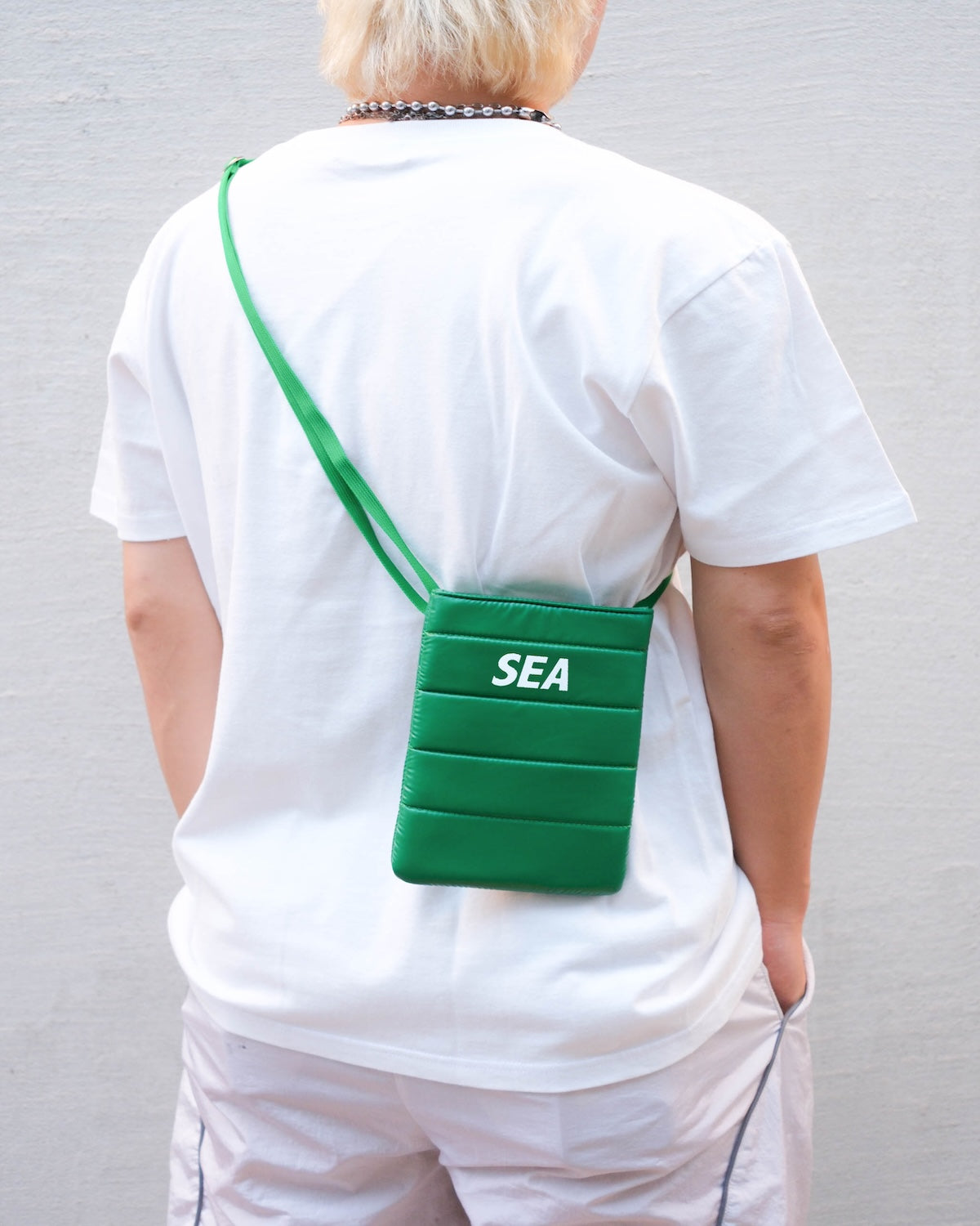 SEA PUFFER MOBILE SHOULDER