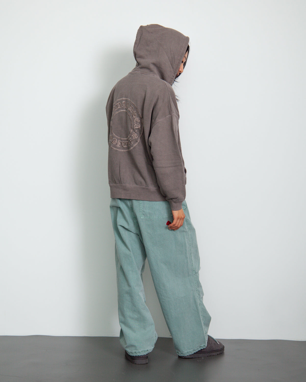 Circle Logo Zip Up Sweatshirt