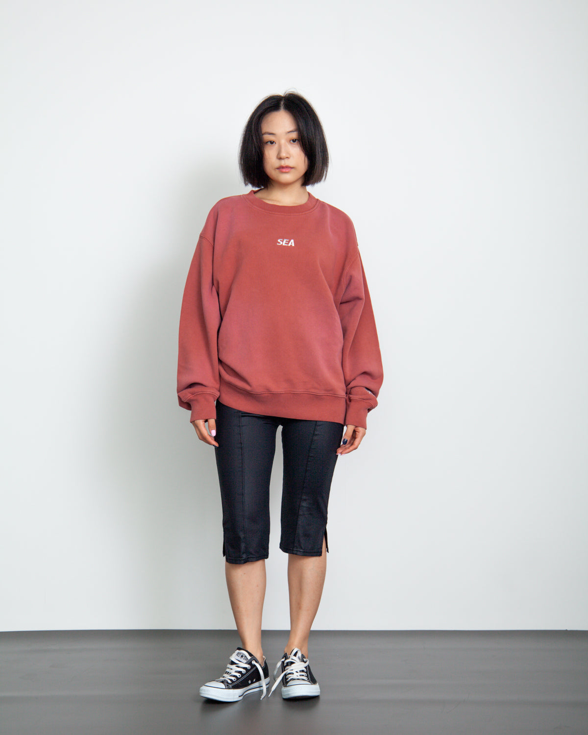 SULFUR DYEING LOGO CREWNECK SWEATSHIRT