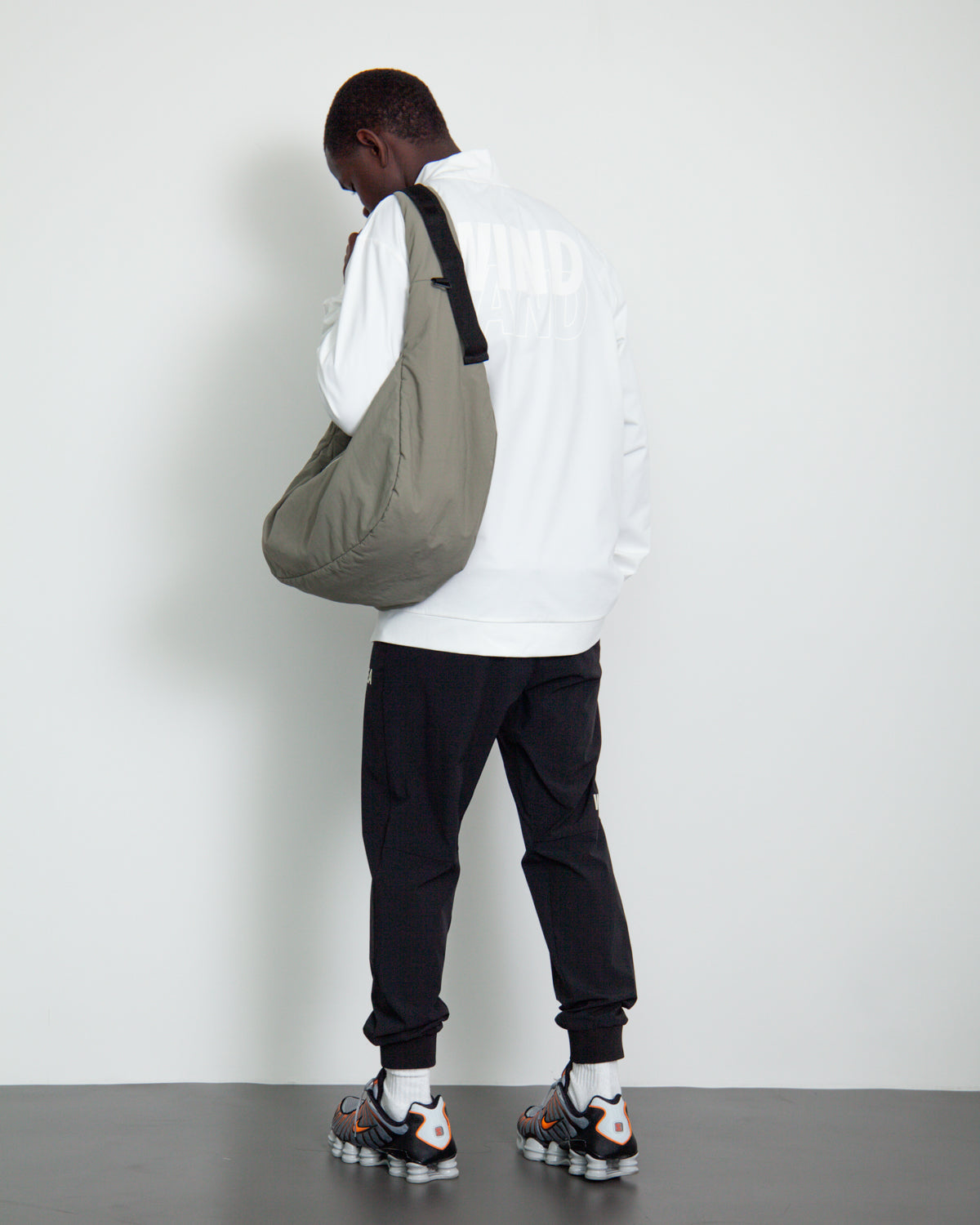 “ALL-DAY” SHOULDER BAG