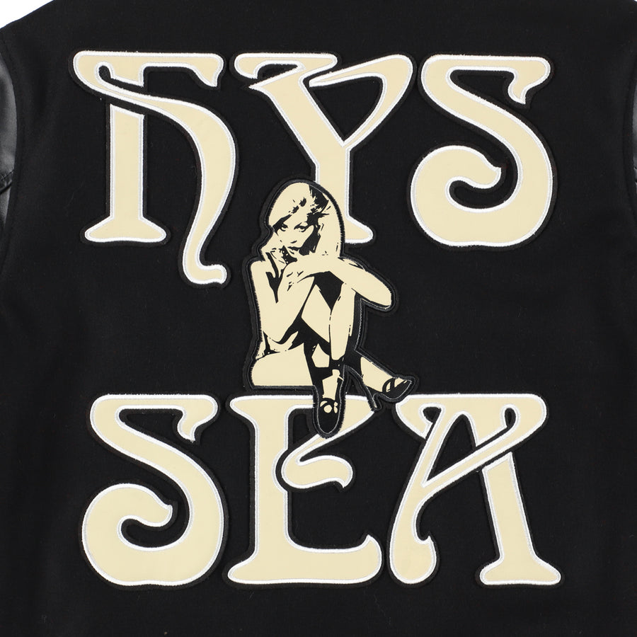 Our awesome T-shirt in 70 characters or less. – WIND AND SEA