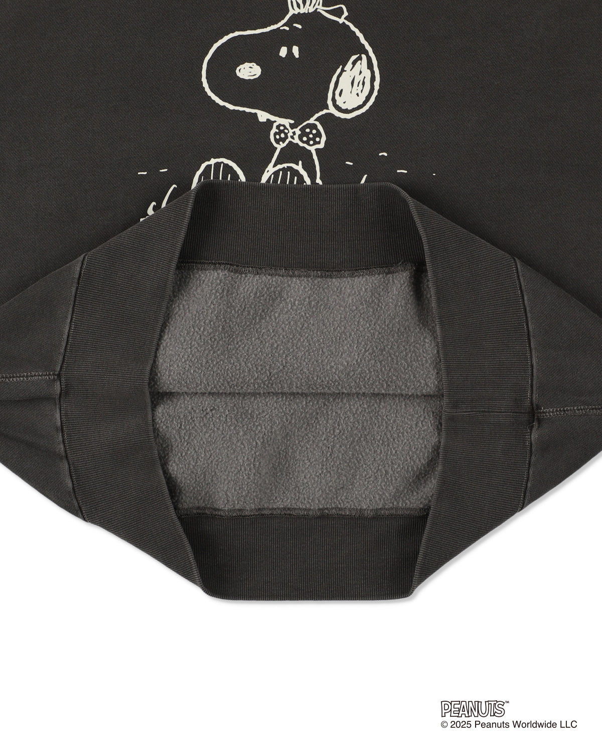 SMOOTHY x WDS  Snoopy Pigment Crewneck Sweatshirt