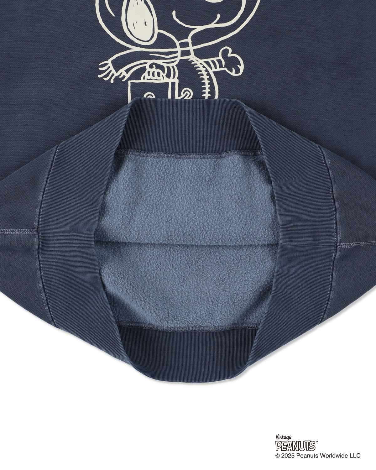 SMOOTHY x WDS  Snoopy Pigment Crewneck Sweatshirt