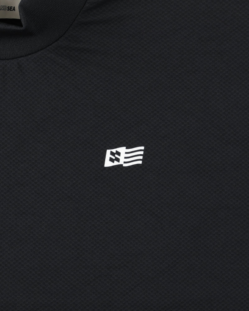PANEL MOCK NECK S/S TEE