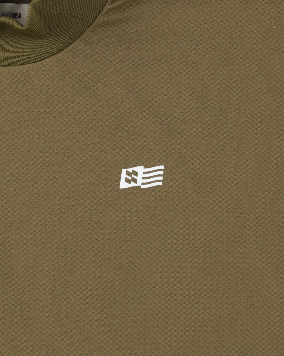 PANEL MOCK NECK S/S TEE