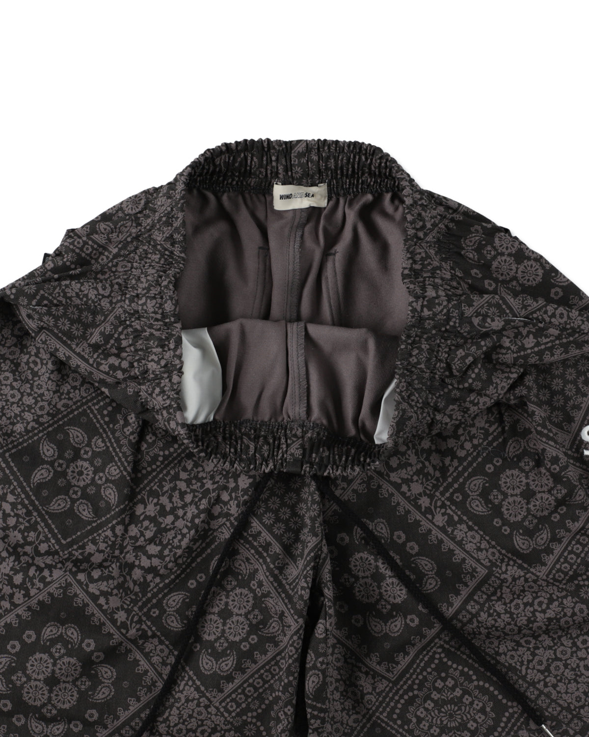 PATTERN LOGO SHORTS
