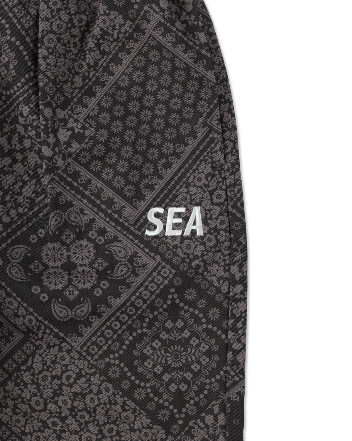 PATTERN LOGO SHORTS