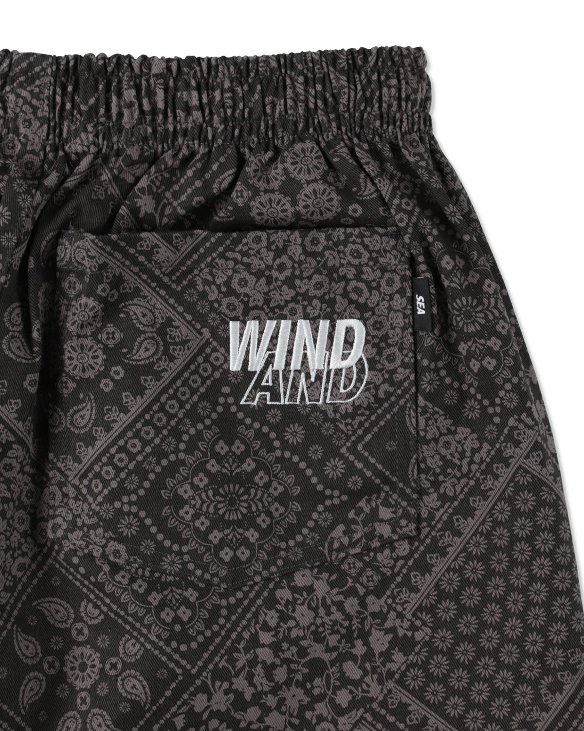PATTERN LOGO SHORTS