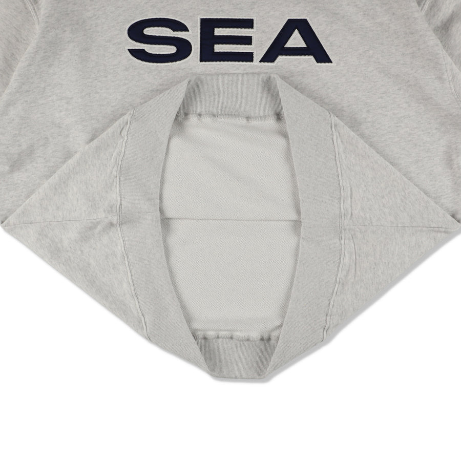 Satin Patch Crewneck Sweatshirt / GRAY