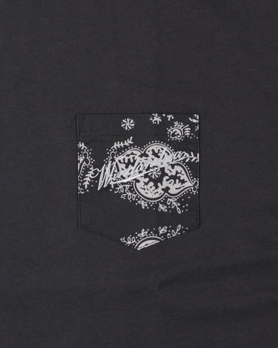 BLACK BANDANA BACK PANEL POCKET  TEE