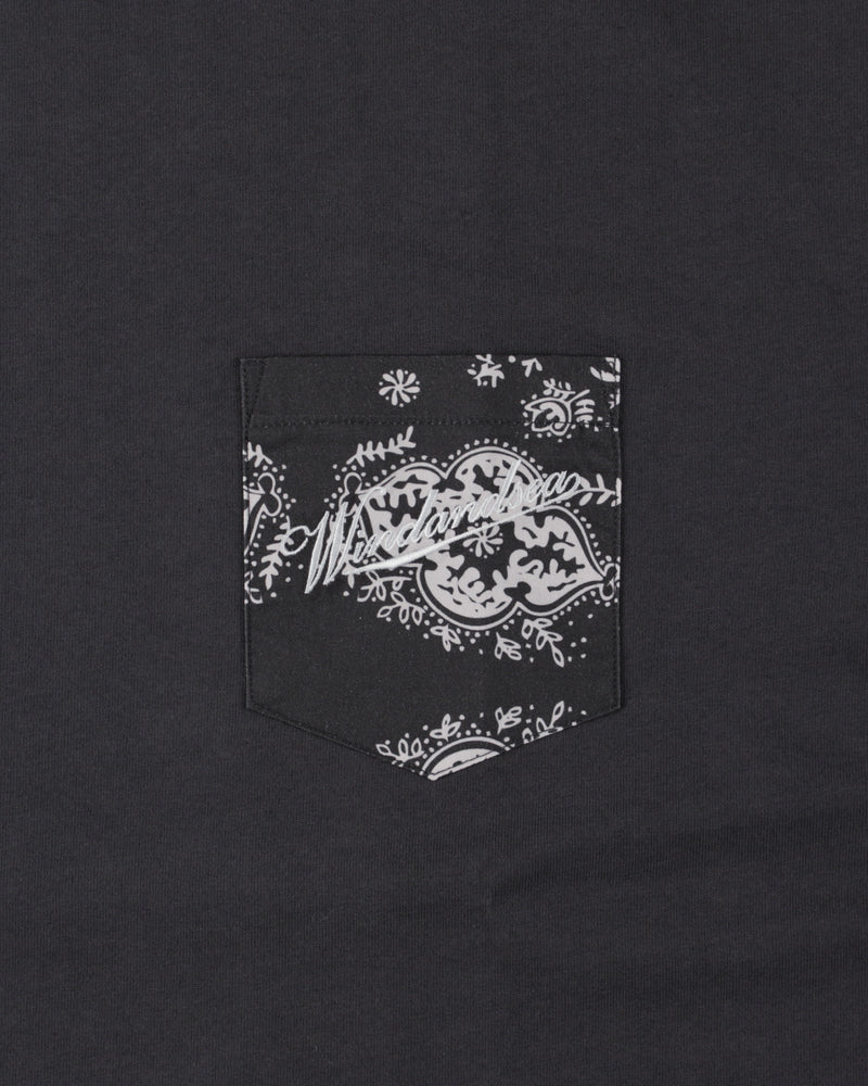 BLACK BANDANA BACK PANEL POCKET  TEE