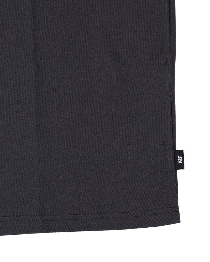 BLACK BANDANA BACK PANEL POCKET  TEE
