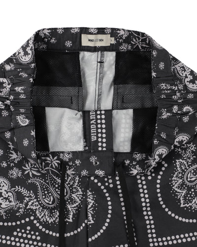 BLACK BANDANA SHORTS