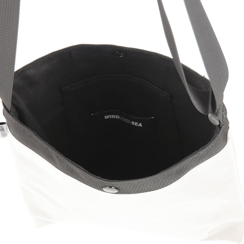 Clarity TPU Sacocche