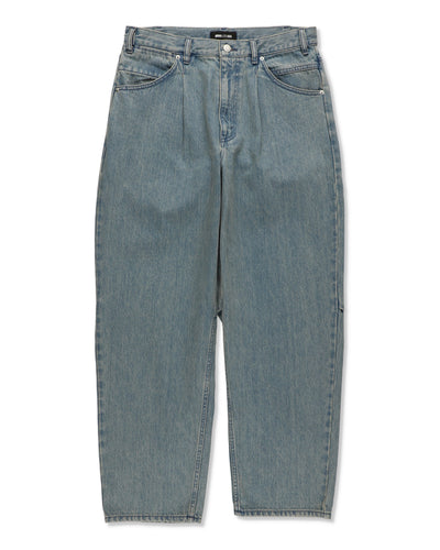 One Tuck Denim Pant