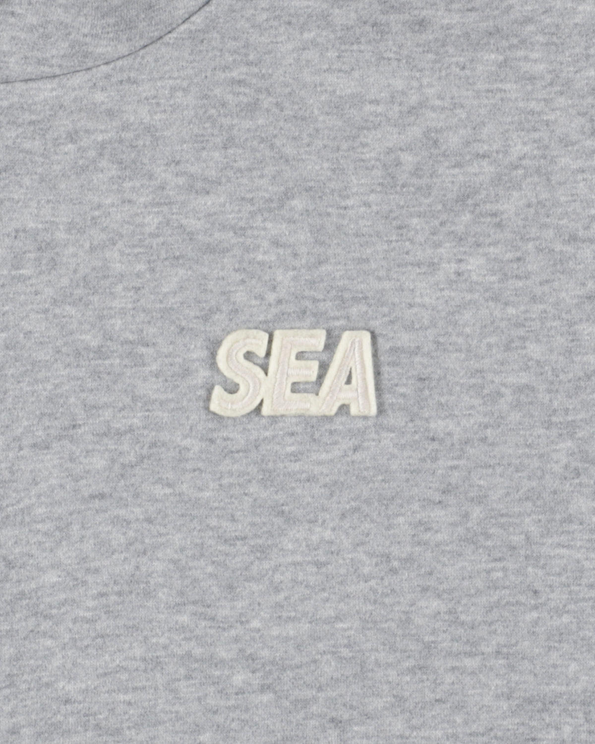 COZY CLOUD CROPPED HOODED SWEATSHIRT